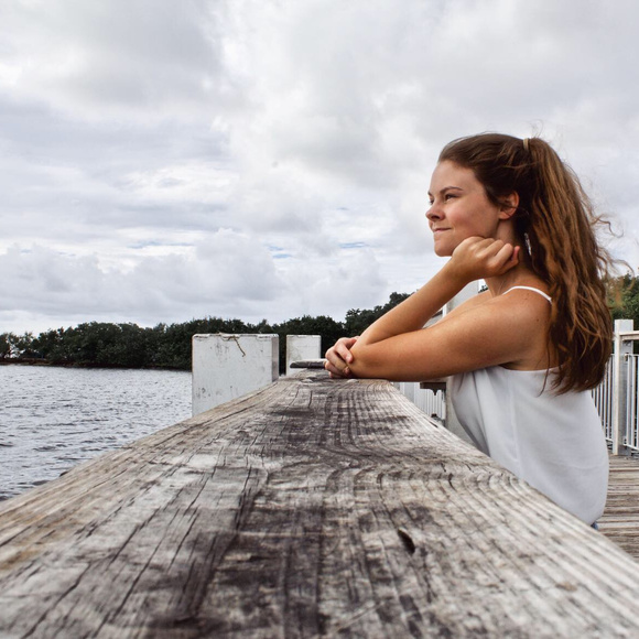 Meet your Posher, Amber - Picture 2 of 4